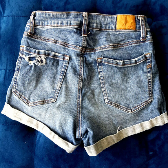 $Aeropostale hi rise midi distressed denim shorts dk country chic western Sz 4 W - Picture 2 of 6